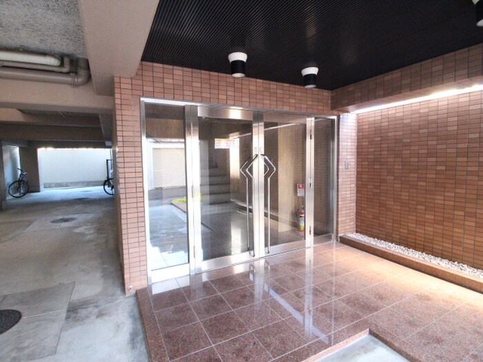 グランパス筒井の物件外観写真