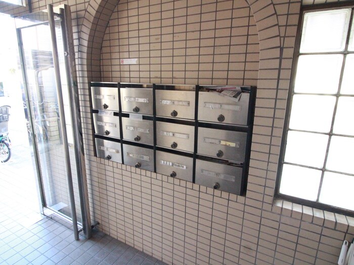 アサヒマンションの物件外観写真