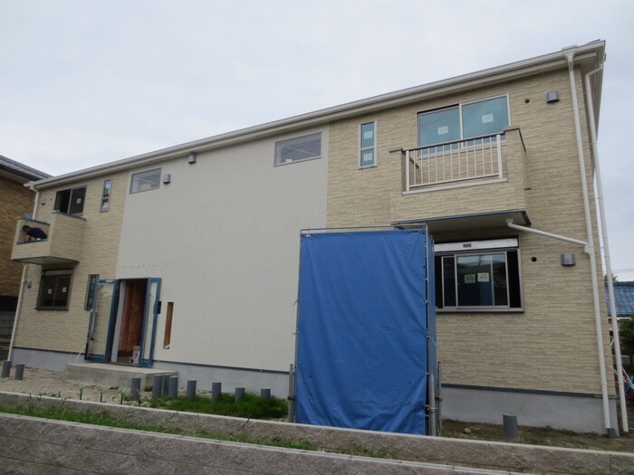 プリフォンドの物件外観写真