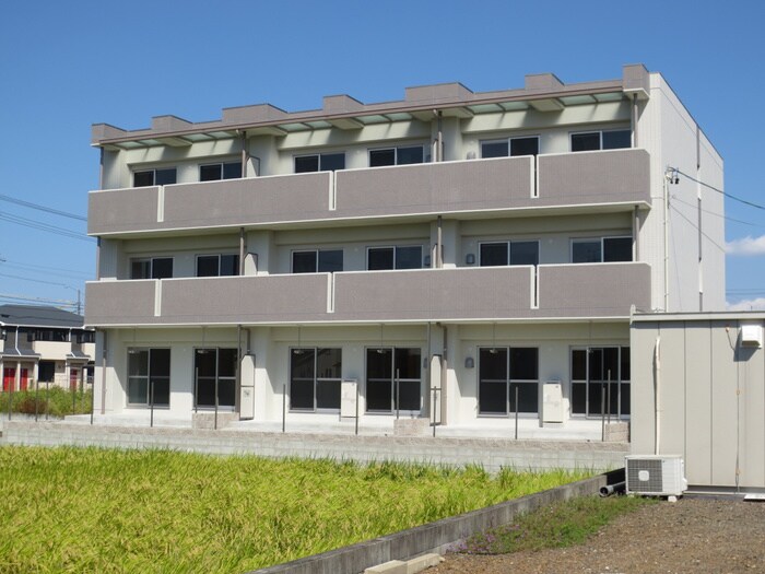 ルチアーノの物件外観写真