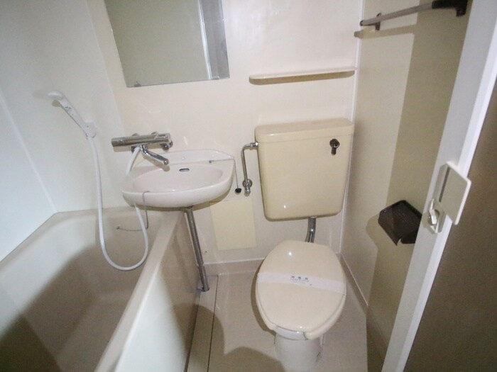 ルミネ原の物件内観写真