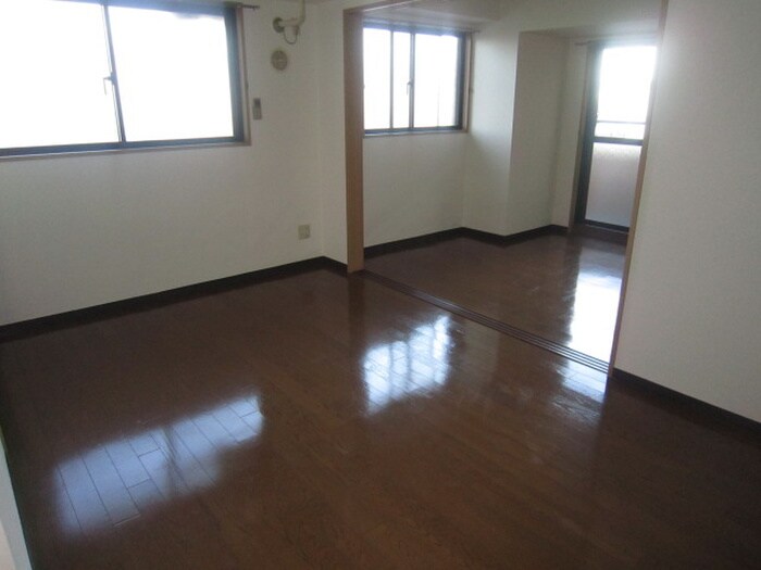 ゴ－ルドハイツ渡辺の物件内観写真