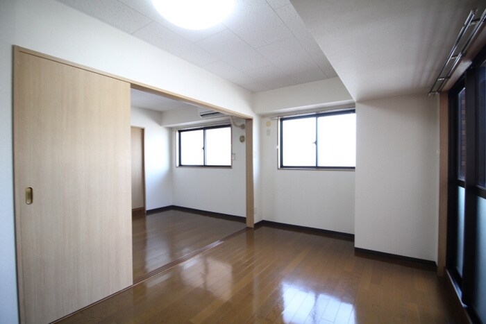 ゴ－ルドハイツ渡辺の物件内観写真