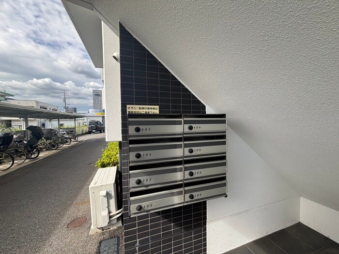 ラルゴの物件外観写真