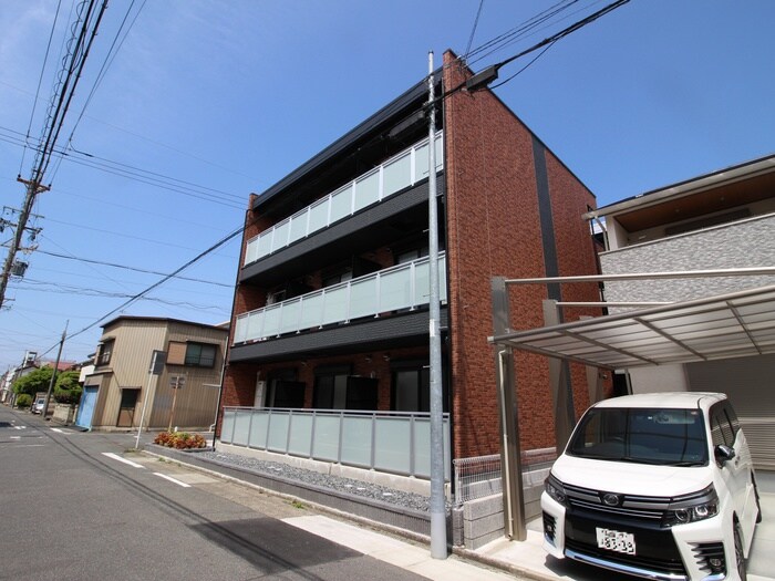 パインテール千成の物件外観写真