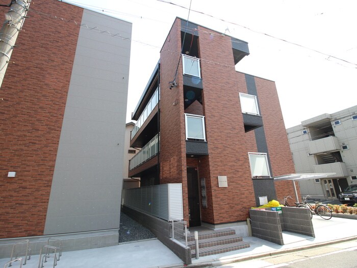 パインテール千成の物件外観写真