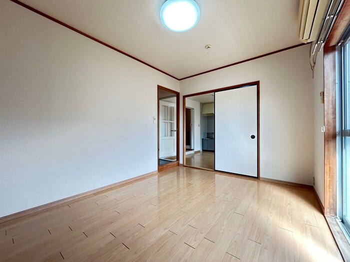 ラフィーネ石尾台の物件内観写真