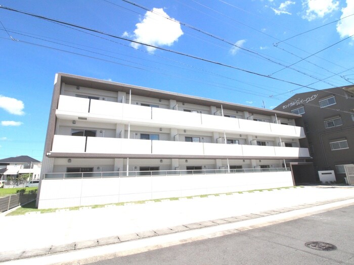 ホームクラルスの物件外観写真