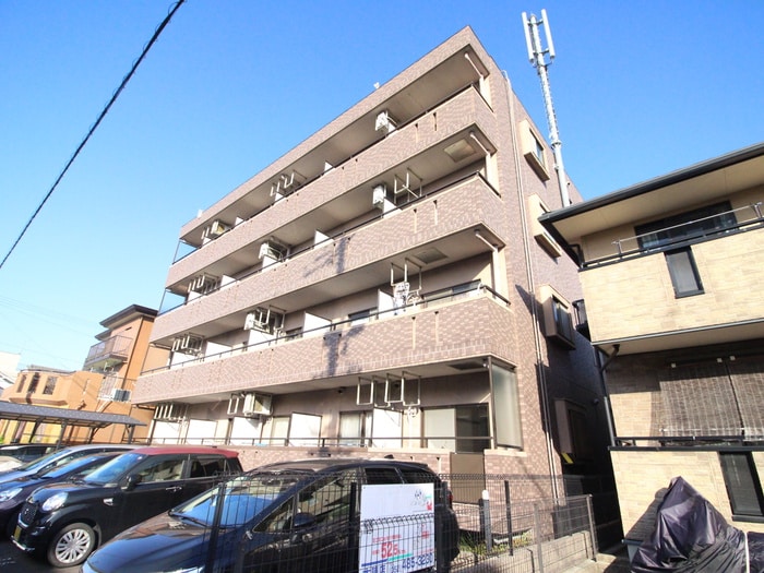 ラ・グラシュ－ズの物件外観写真