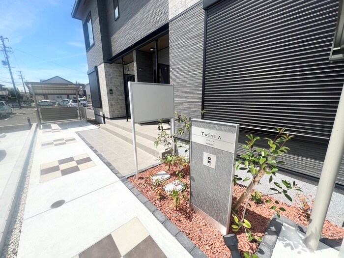 Ｔｗｉｎｓ　Ａの物件外観写真