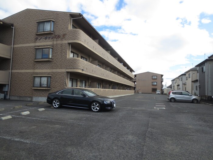 サンキャッスルⅡの物件外観写真