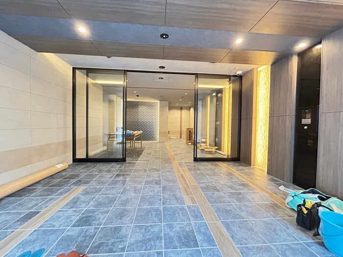 ﾌﾟﾚｻﾝｽ上前津ｵﾚｼｱの物件外観写真