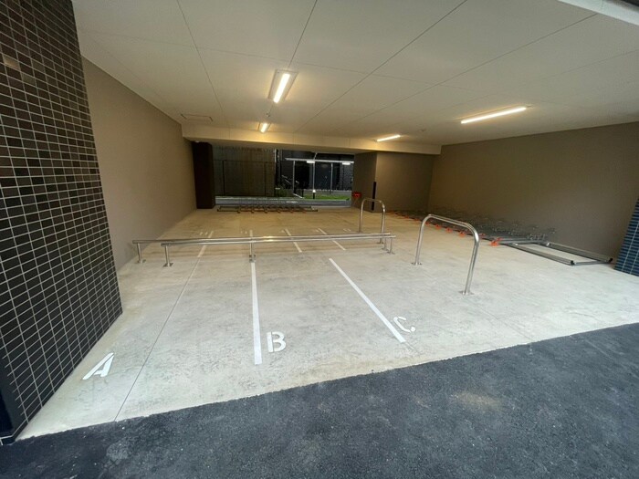 ﾌﾟﾚｻﾝｽ上前津ｵﾚｼｱの物件外観写真