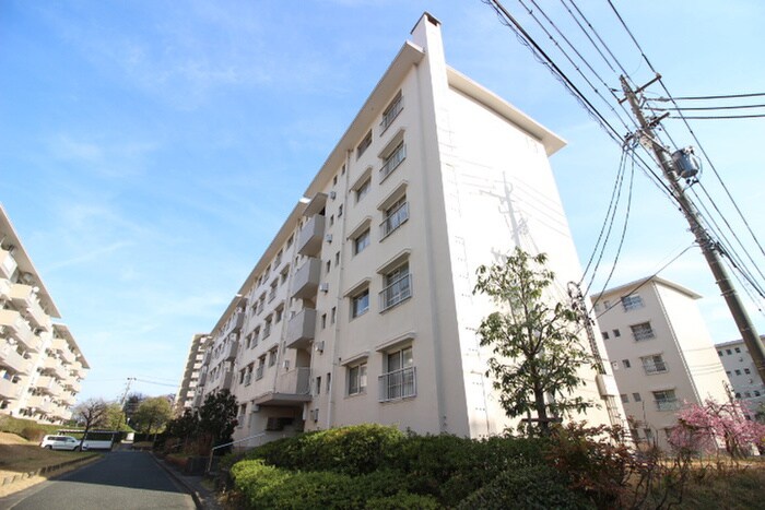 西一社団地13号棟（302）の物件外観写真