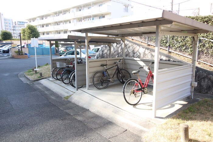 西一社団地13号棟（302）の物件外観写真