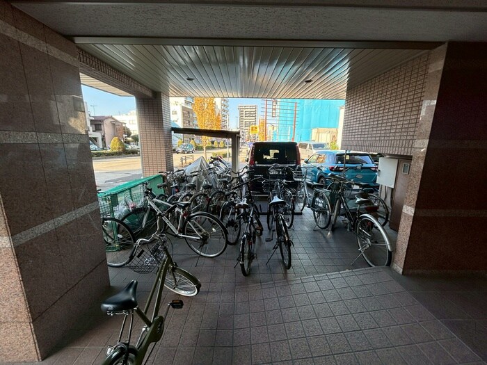 カーサ千種Ａの物件外観写真