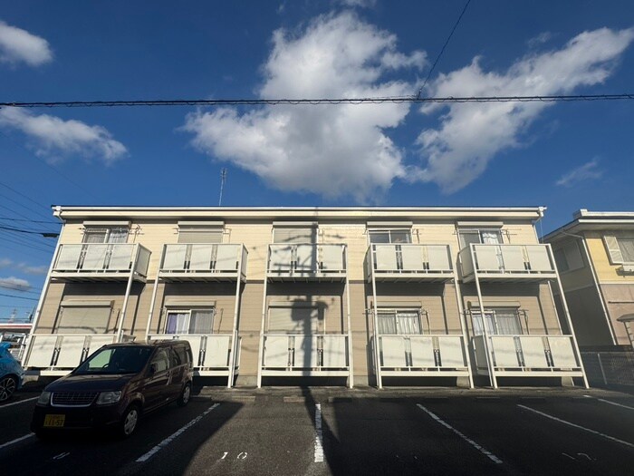 Surplus One MODEの物件外観写真