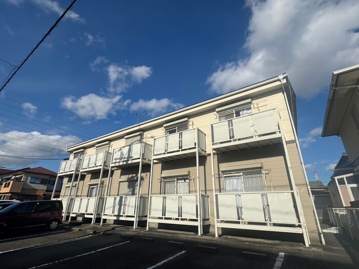 Surplus One MODEの物件外観写真