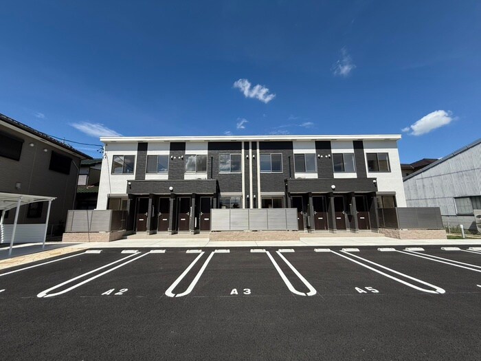 ドエル・ルピナスの物件外観写真