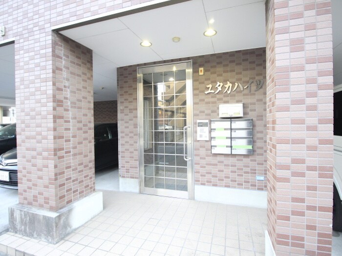 ユタカハイツの物件外観写真