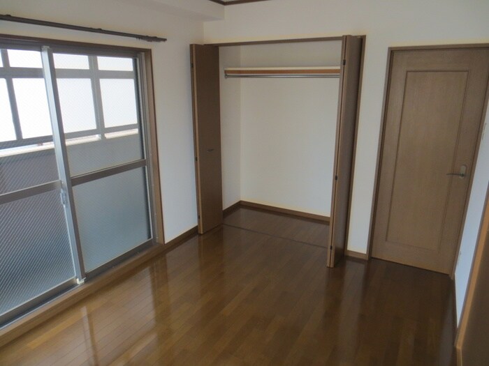 ユタカハイツの物件内観写真