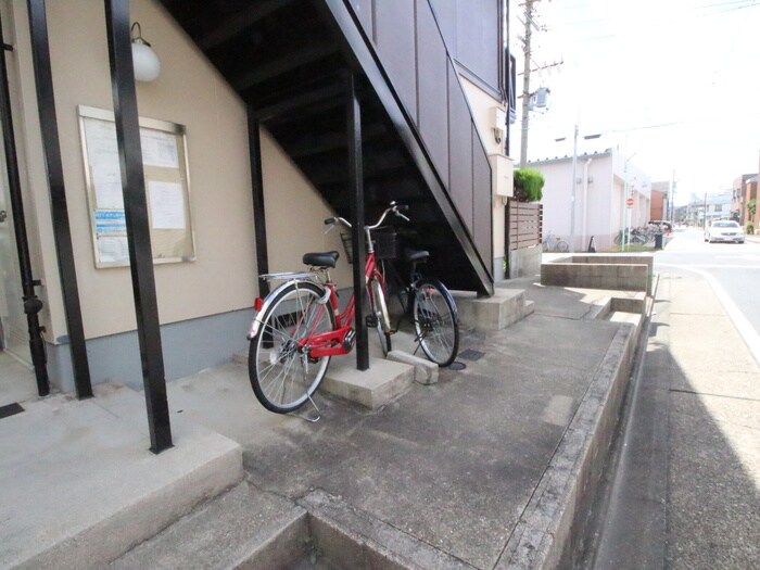 タウニ－上名古屋の物件外観写真