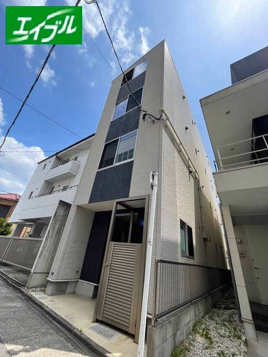 Casa Avenue Tsurumaiの物件外観写真