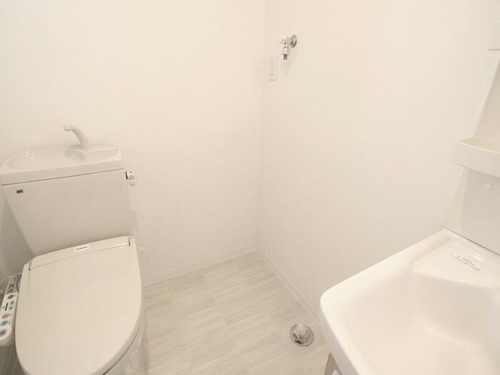 Casa Avenue Tsurumaiの物件内観写真