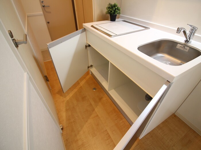 Casa Avenue Tsurumaiの物件内観写真