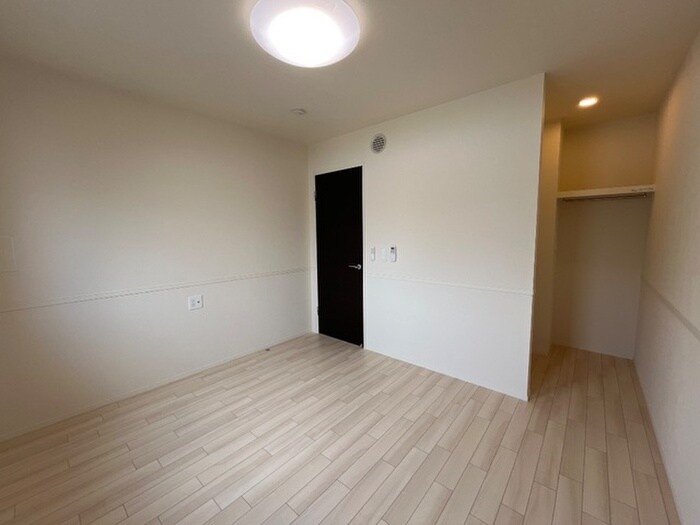 コンフォール門間Aの物件内観写真