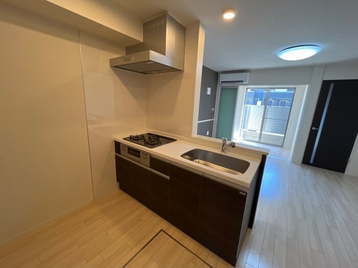 コンフォール門間Aの物件内観写真