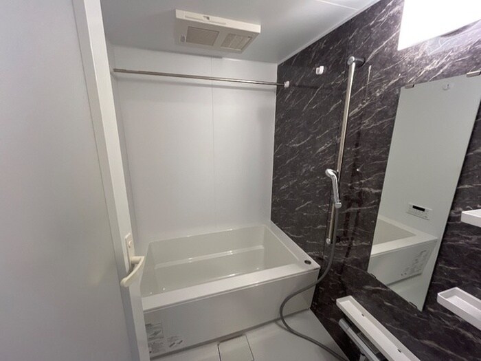 コンフォール門間Aの物件内観写真