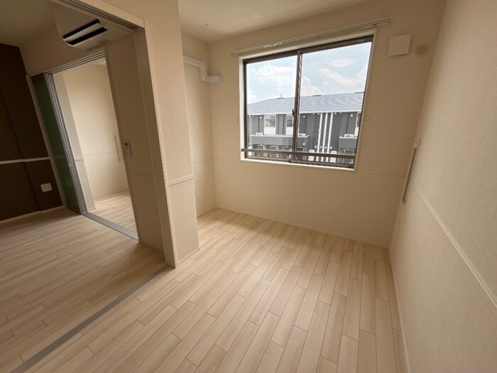 コンフォール門間Aの物件内観写真