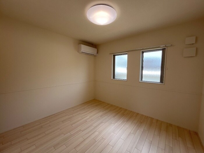 コンフォール門間Aの物件内観写真