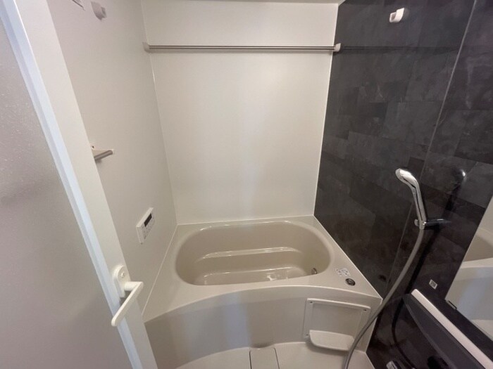 コンフォール門間Bの物件内観写真