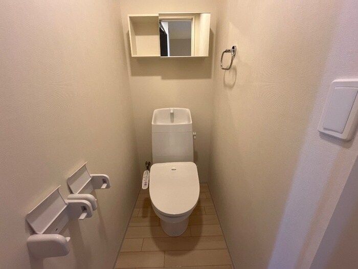 コンフォール門間Bの物件内観写真