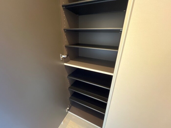 コンフォール門間Bの物件内観写真