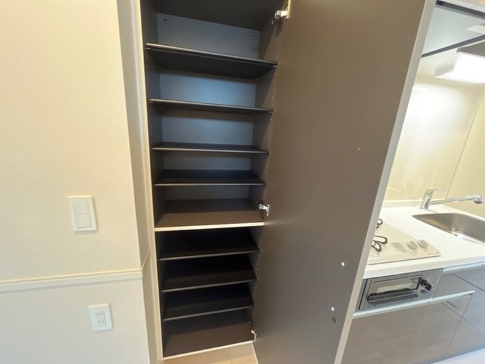 コンフォール門間Bの物件内観写真