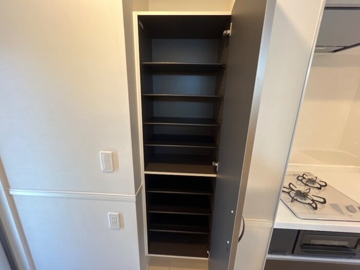 コンフォール門間Bの物件内観写真