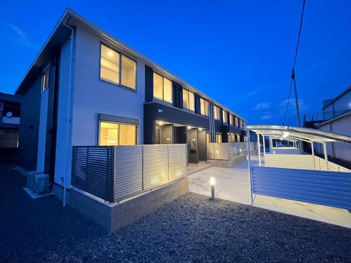 プルミエの物件外観写真