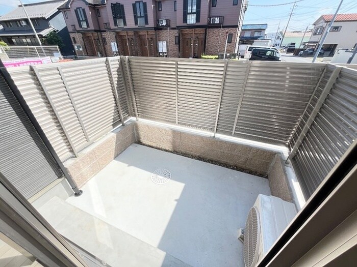 ドエル・カルミアの物件内観写真