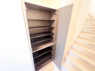 ドエル・カルミアの物件内観写真