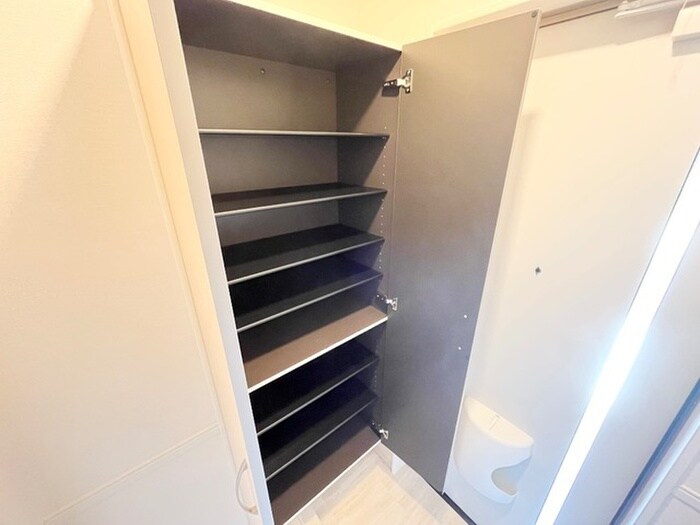 ドエル・カルミアの物件内観写真