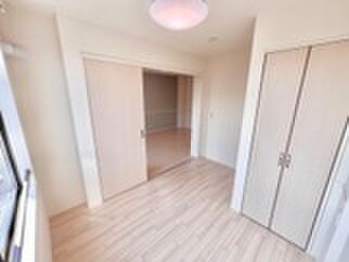 ドエル・カルミアの物件内観写真