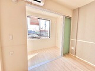 ドエル・カルミアの物件内観写真