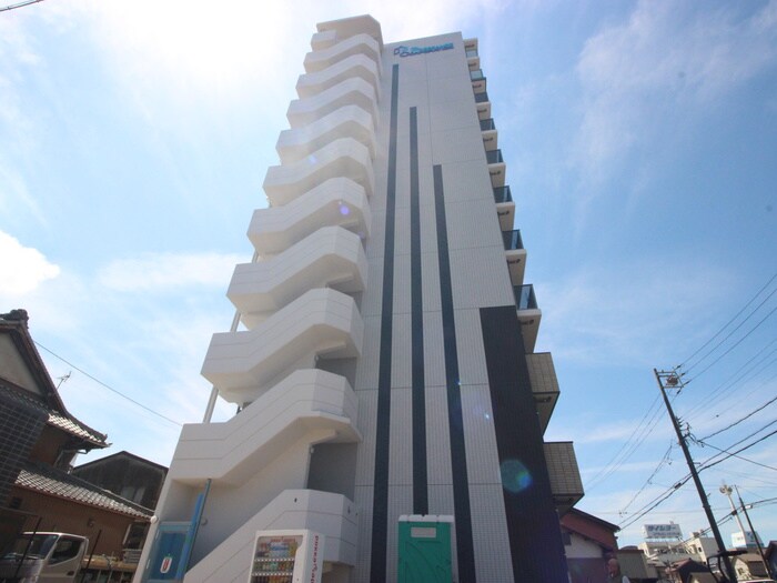 プレサンス尾張一宮ジュレアの物件外観写真