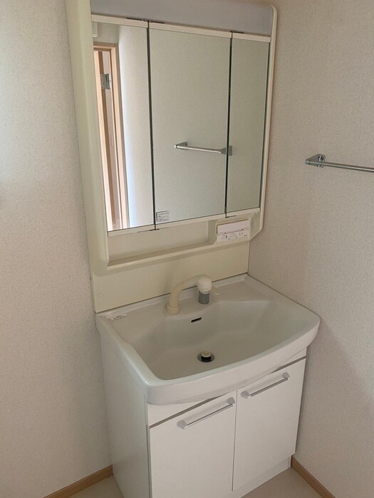 西区貝田町アパートの物件内観写真