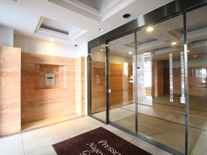 ﾌﾟﾚｻﾝｽ名古屋駅前ｸﾞﾗﾝｳﾞｨﾙ(406)の物件外観写真