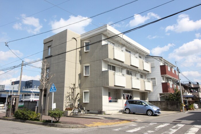 ブローニィBの物件外観写真