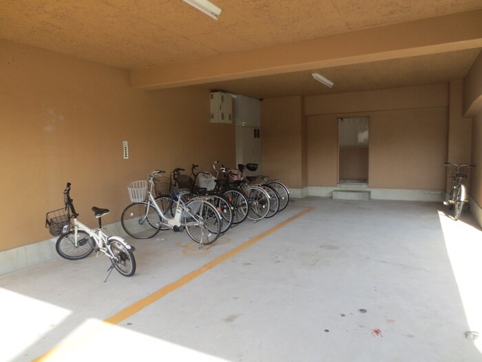 ピュアストリートの物件外観写真